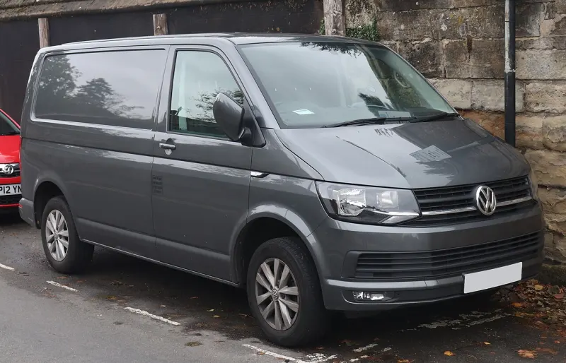 Volkswagen Transporter Multivan T6.1 7P